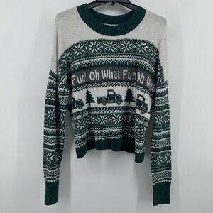 Kaisley‎ | Cropped Holiday Crew Neck Sweater w/ Full Length Sleeves | Size M |